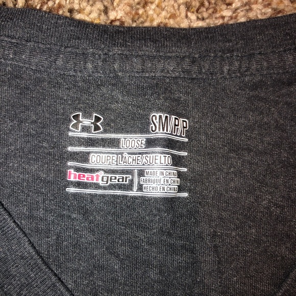 Women’s under armour “I hunt” top - Picture 3 of 3